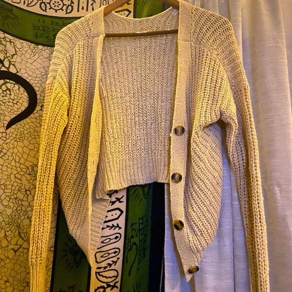 Beachy Knit Button Up Sweater (cardigan) Moon & Madison S - Picture 3 of 5